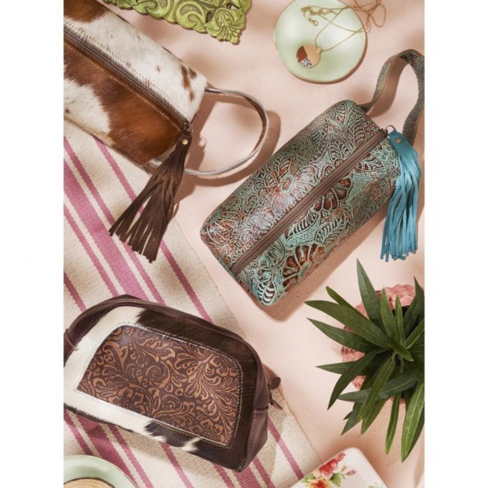 💥LAST ONE💥Myra Blue Canopy leather cosmetic bag - Picture 6 of 6